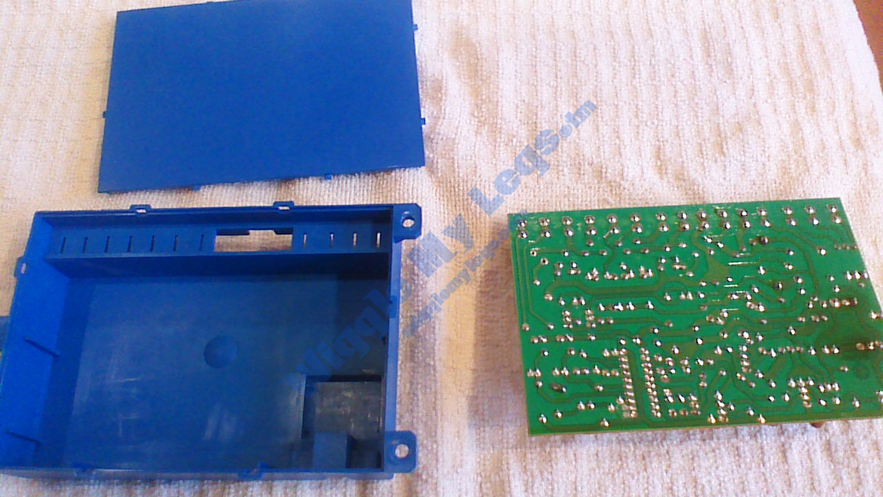 Thermador Simmer Control Module Removed & PCB Out Showing Solder Side With Scorch Marks From R2 On The Right Side of Picture